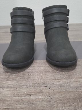 torrid Dark Grey Triple Strap Ankle Boots NWOT Never Worn 8W